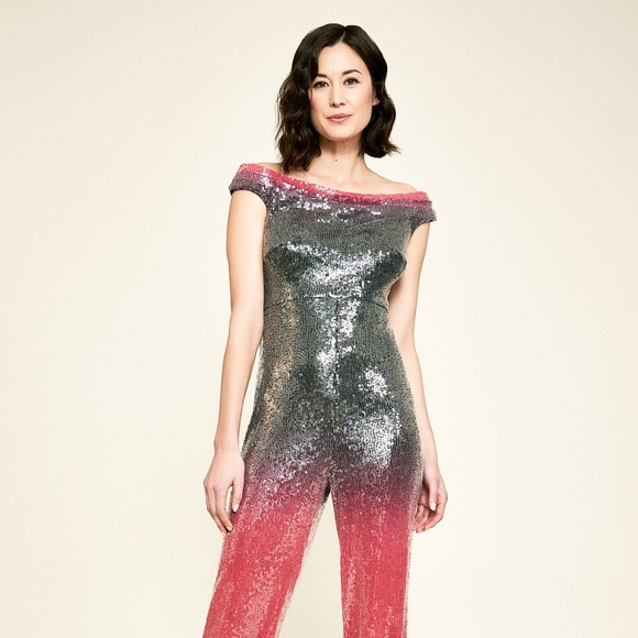 CRUX OFF-THE-SHOULDER  JUMPSUIT PRICE IS FIRM - Picture 3 of 7